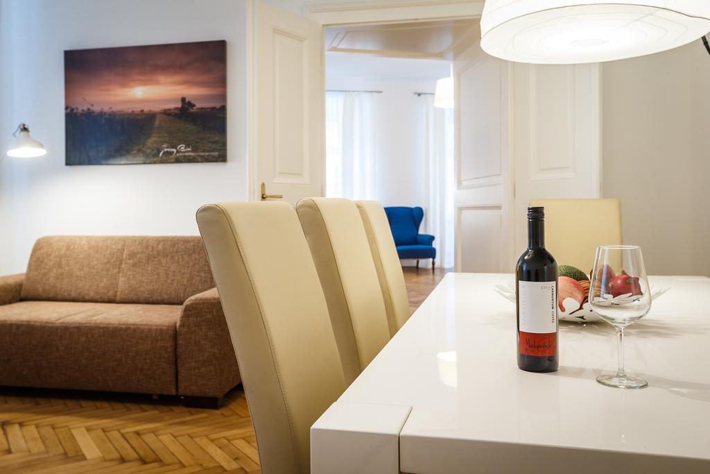 Judengasse Premium By Ichbucheat Apartment Wina Ruang foto